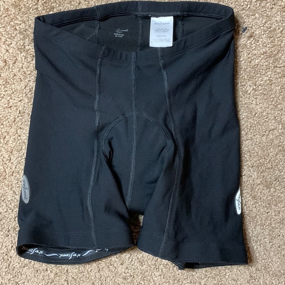 She Beest Woman’s Biking shorts, padded. Sz **Medium see measurements good cond - Picture 1 of 6